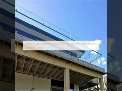 ステンレス鋼フレームレスバルコニー強化ガラス手すりスタンドオフデザイン