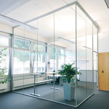 品質  Dustproof Glass Partition Wall Easy Cleaning Glass Office Partitions 工場