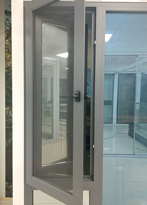 現代 アルミ スイング 窓 長持ち 内側 カーセメント 窓