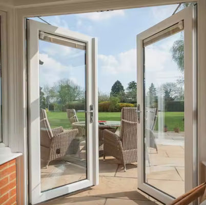 ダブルキャスメント アルミ製枠 スイングドア テンパールガラスで現代デザイン