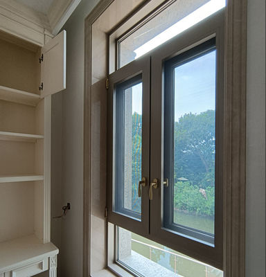 二重ガラスのアルミニウム スイング窓 カスタマイズされたスイングガラス窓