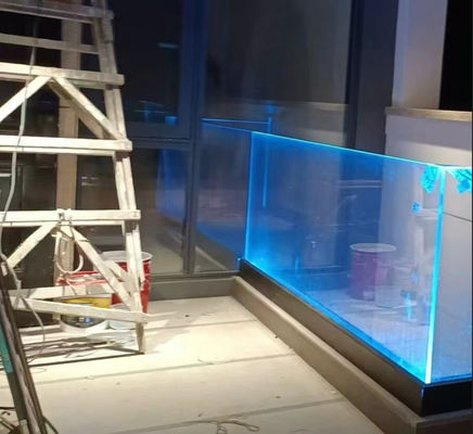 Uチャネル アルミガラスバルストラード 屋外バルコニー用 LEDライト