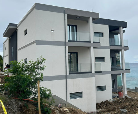 黒アルミニウムUチャネルガラスレイル 安定アルミニウムガラスレイル