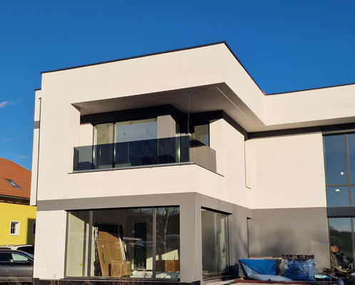 カスタマイズされた滑らかなフレームレスガラスバルストラード 防塵 簡単に清掃