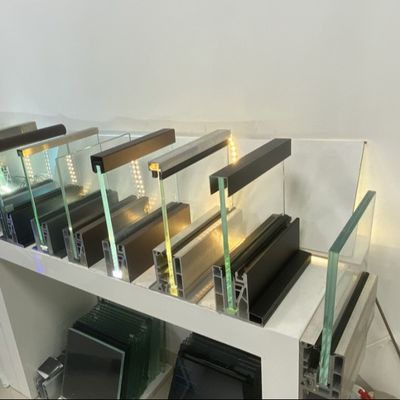 モルデンガラスレイン 8+8mm 層状温めガラス アルミ Uチャネルガラスレイン
