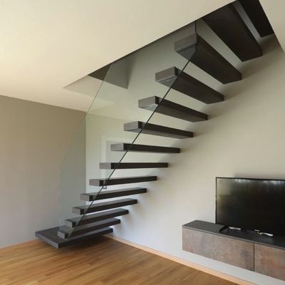 商用建物のためのカスタマイズされたレールとトレード付きの室内または室外現代浮き階段