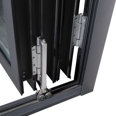 大会 センター の 金 木 の 折りたたみ 窓 の 硬化 ガラス アルミニウム