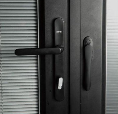 多点ロック付きの商用アルミニウム折りたたみのドア 低保守とセキュリティ機能