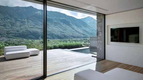 スタッドレスタイヤのハードウェアと強化フレームの現代的なシンプルアルミスライドドア