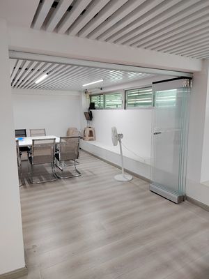 熱断裂付きのフラオロカーボン噴霧 アルミ 滑り折りたたみドア